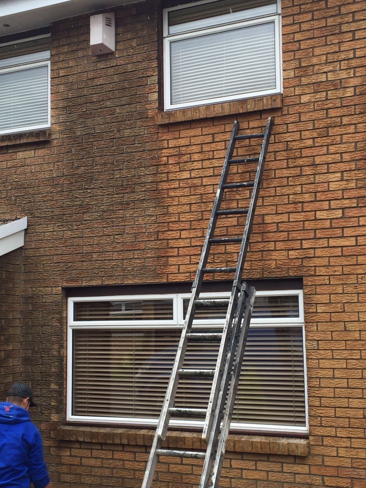 Residential exterior cleaning project